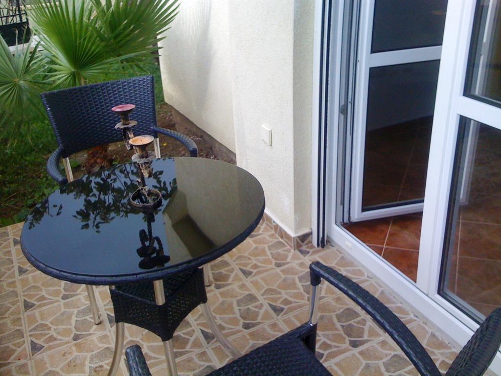 Holiday Home Mikki โดบราวอดา ภายนอก รูปภาพ